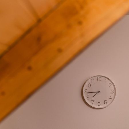 Romanticky Loft Parking U Hlavniho Nadrazi 奥洛穆茨 外观 照片