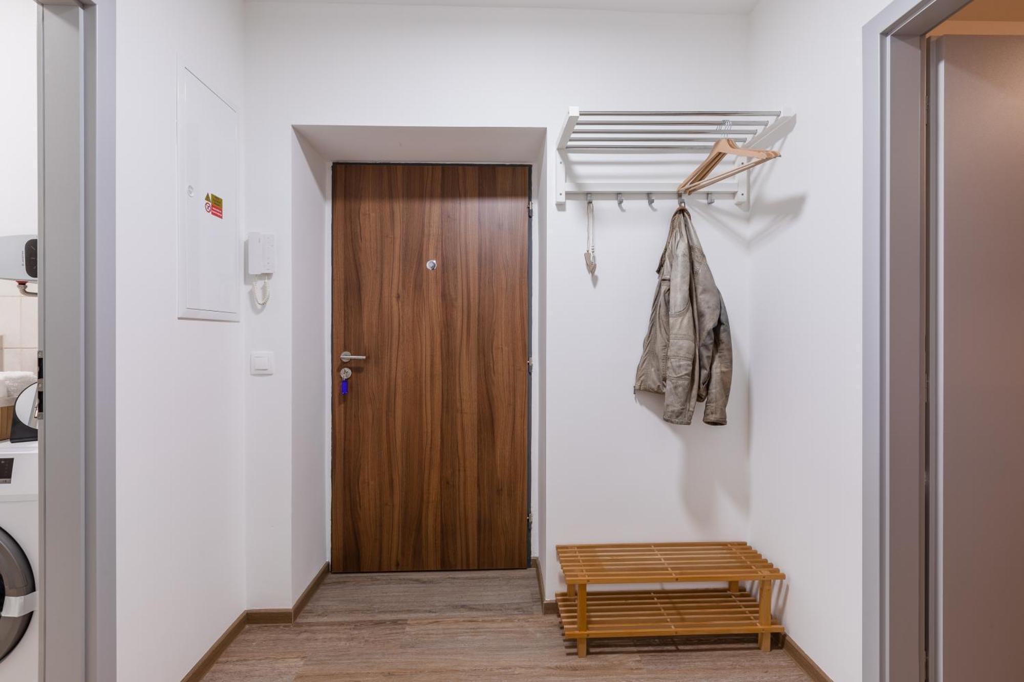 Romanticky Loft Parking U Hlavniho Nadrazi 奥洛穆茨 外观 照片